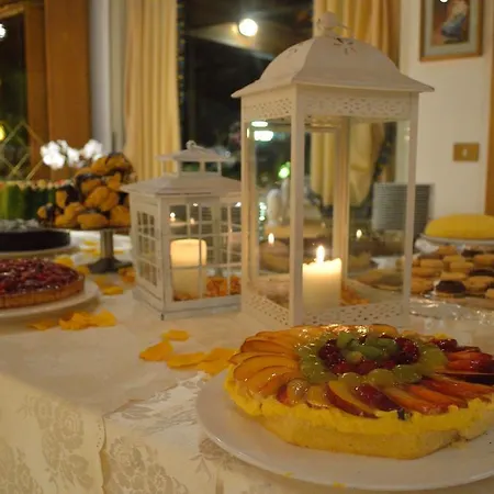 호텔 Panoramic 아우론조디까도레